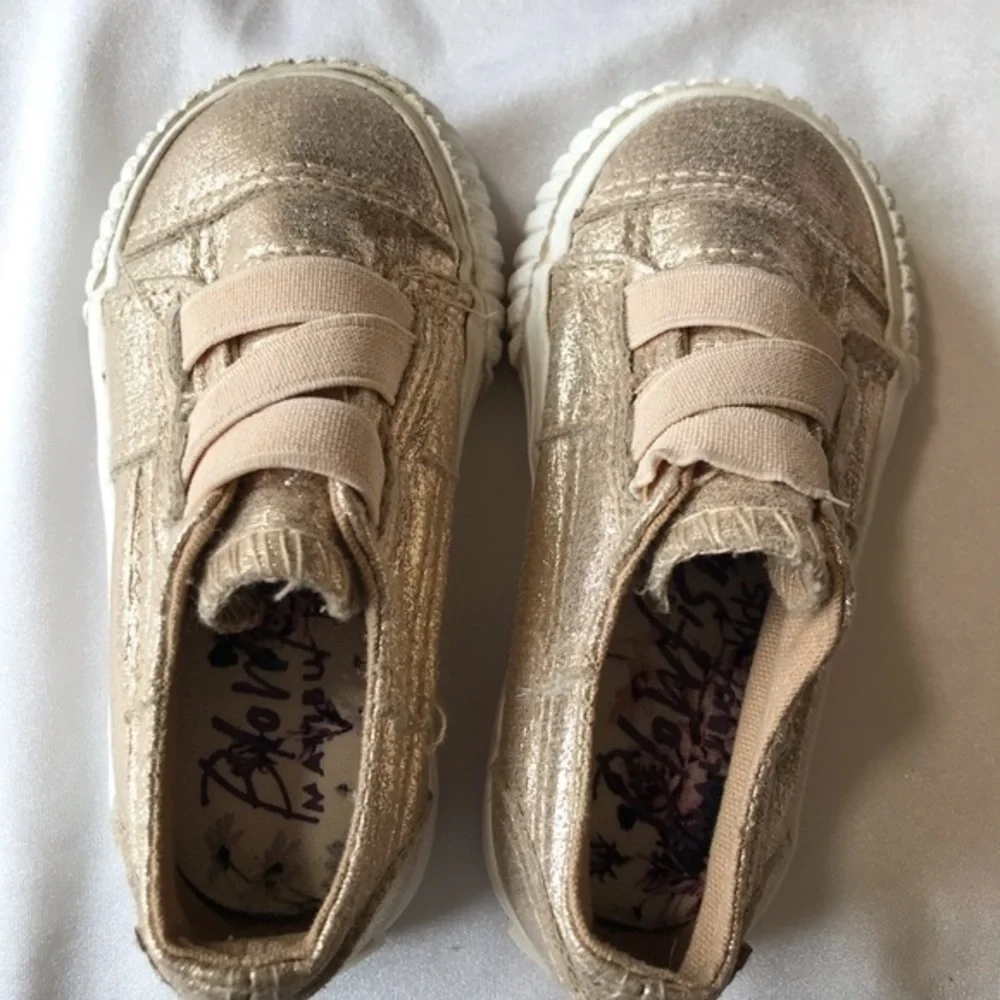 Blowfish Malibu Girl Gold Shoes Sneakers-Size 5